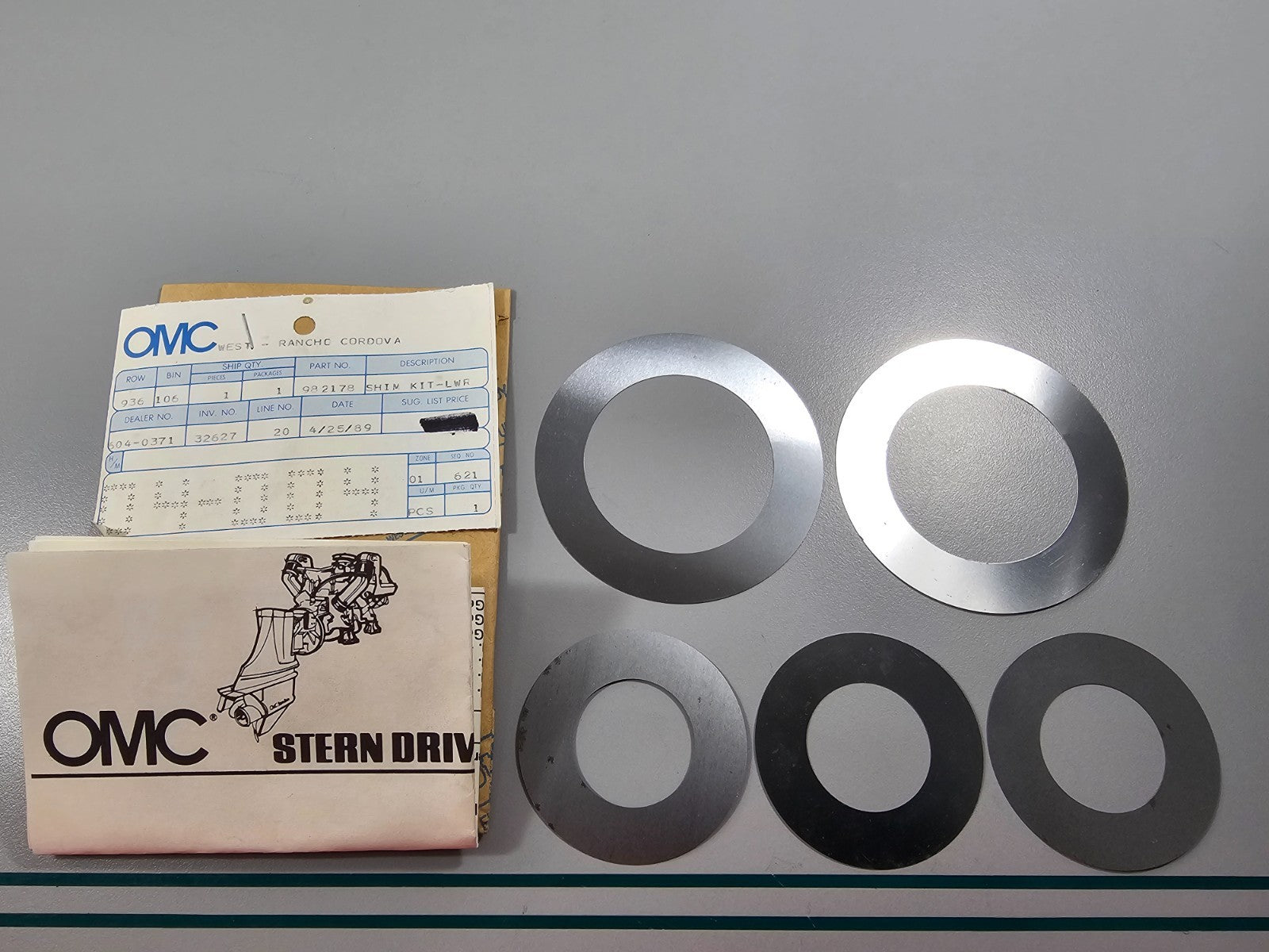 NEW OEM 982178 0982178 OMC Johnson Evinrude Shim Kit 0810