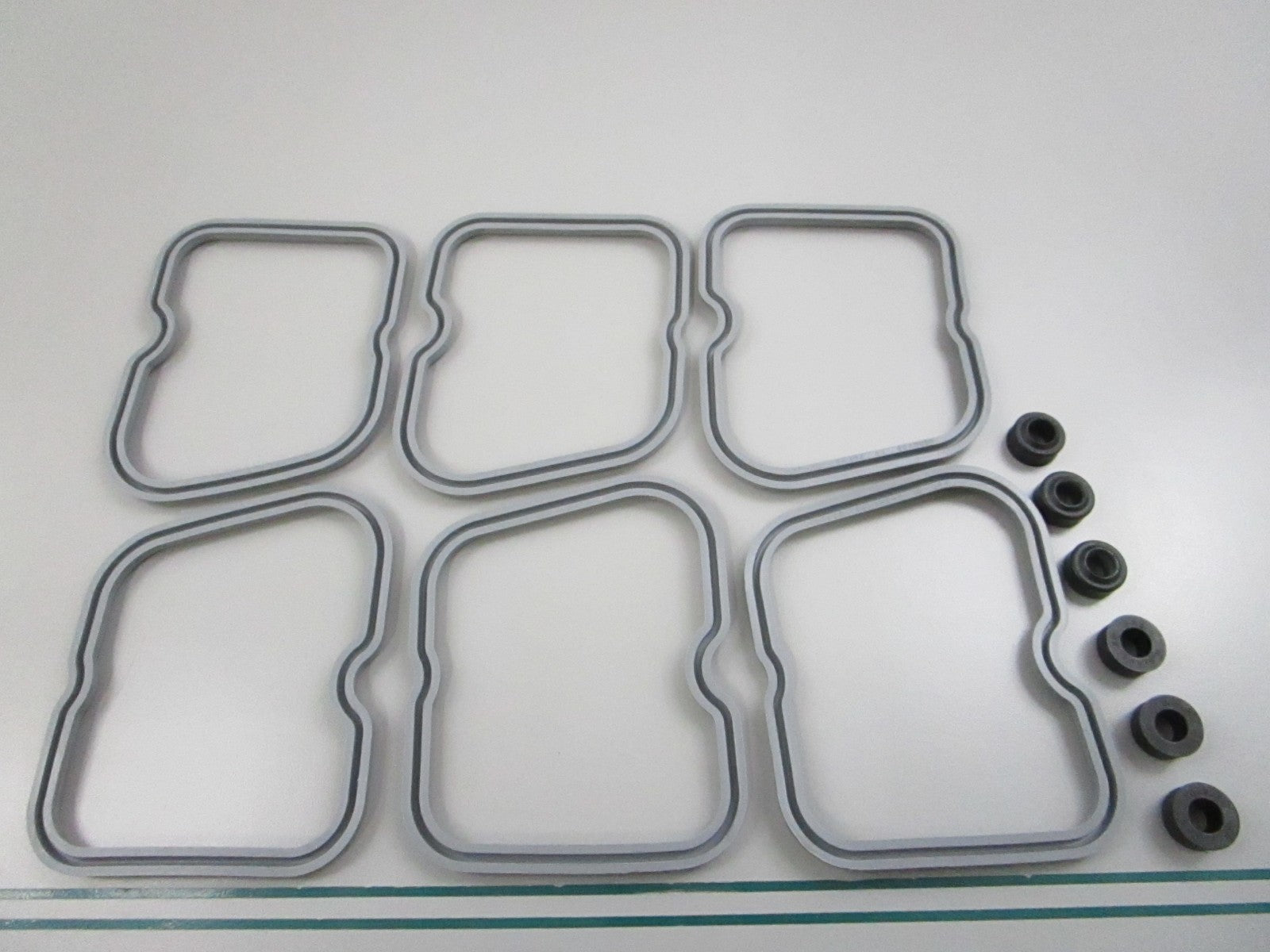 NEW OEM 3935449 3930906 Cummins Gasket & Noise Isolator Kit *No O-Rings* 0810