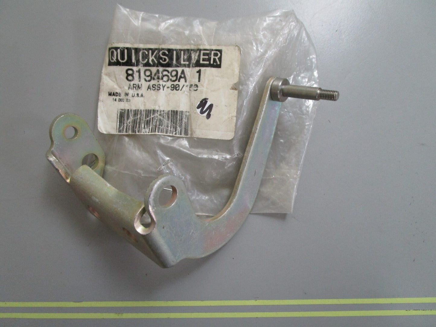 *NEW OEM* 0810 Mercury Quicksilver Arm Assembly 819469A1