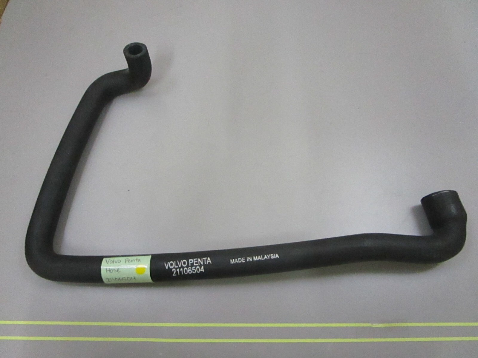 *NEW OEM* 0810 Volvo Penta Hose 21106504