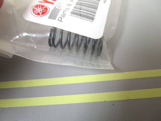 *NEW OEM* 0750 Yamaha COMPRESSION SPRING 90501-10M77-00