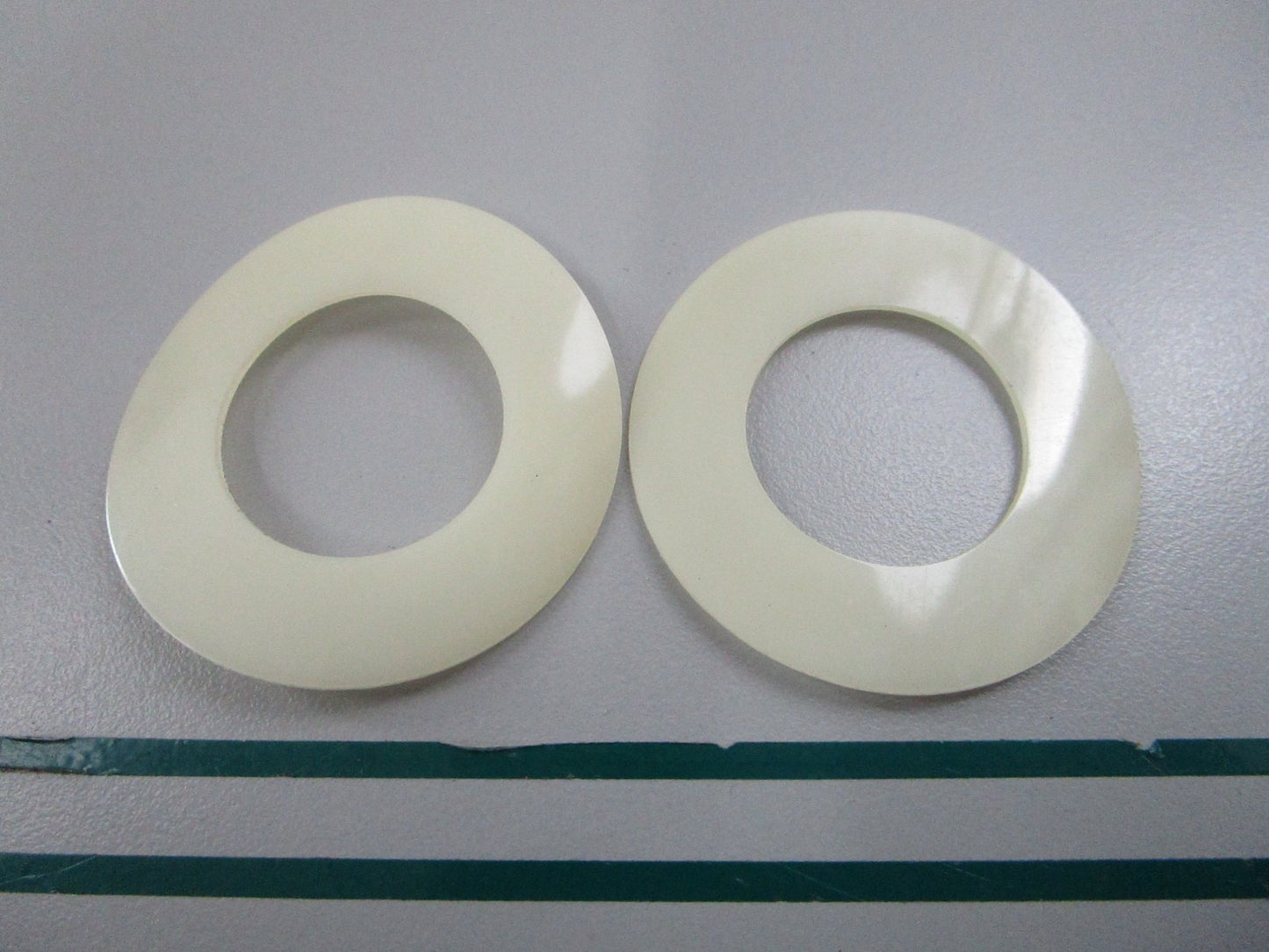 NEW OEM (LOT OF 2) 321036 0321036 OMC Johnson Evinrude Thrust Washer 0810
