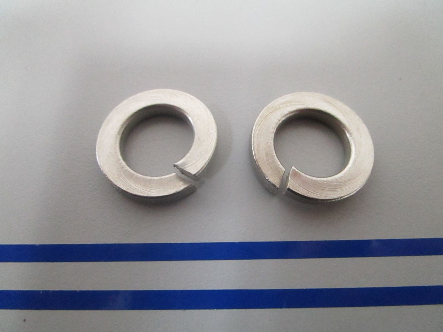 NEW OEM (LOT OF 2) 313169 0313169 OMC Johnson Evinrude Lock Washer 0810