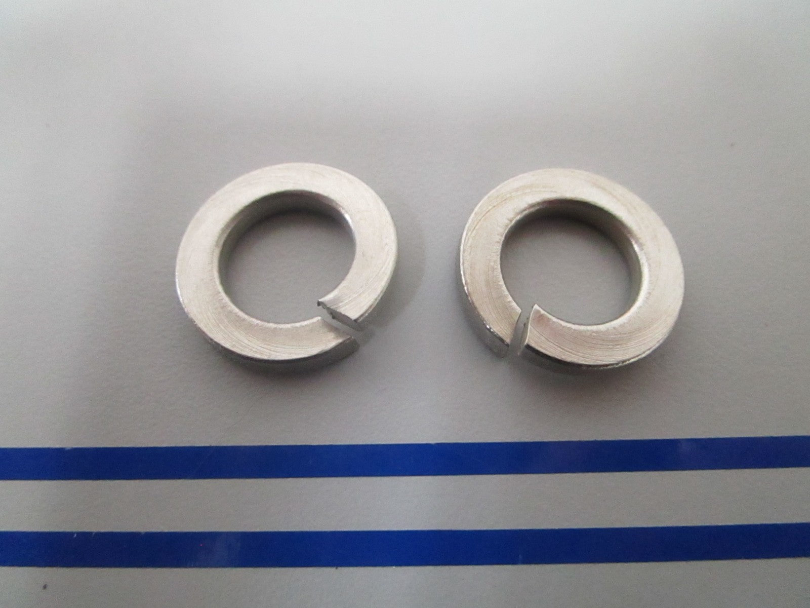 NEW OEM (LOT OF 2) 313169 0313169 OMC Johnson Evinrude Lock Washer 0810