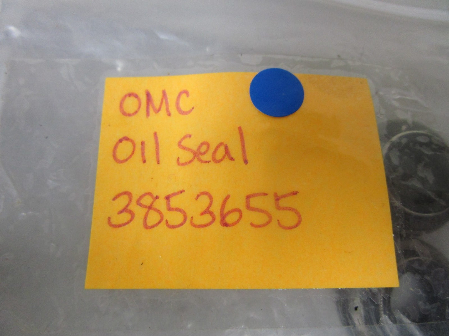 *NEW OEM* 0720 OMC Johnson Evinrude Oil Seal 3853655