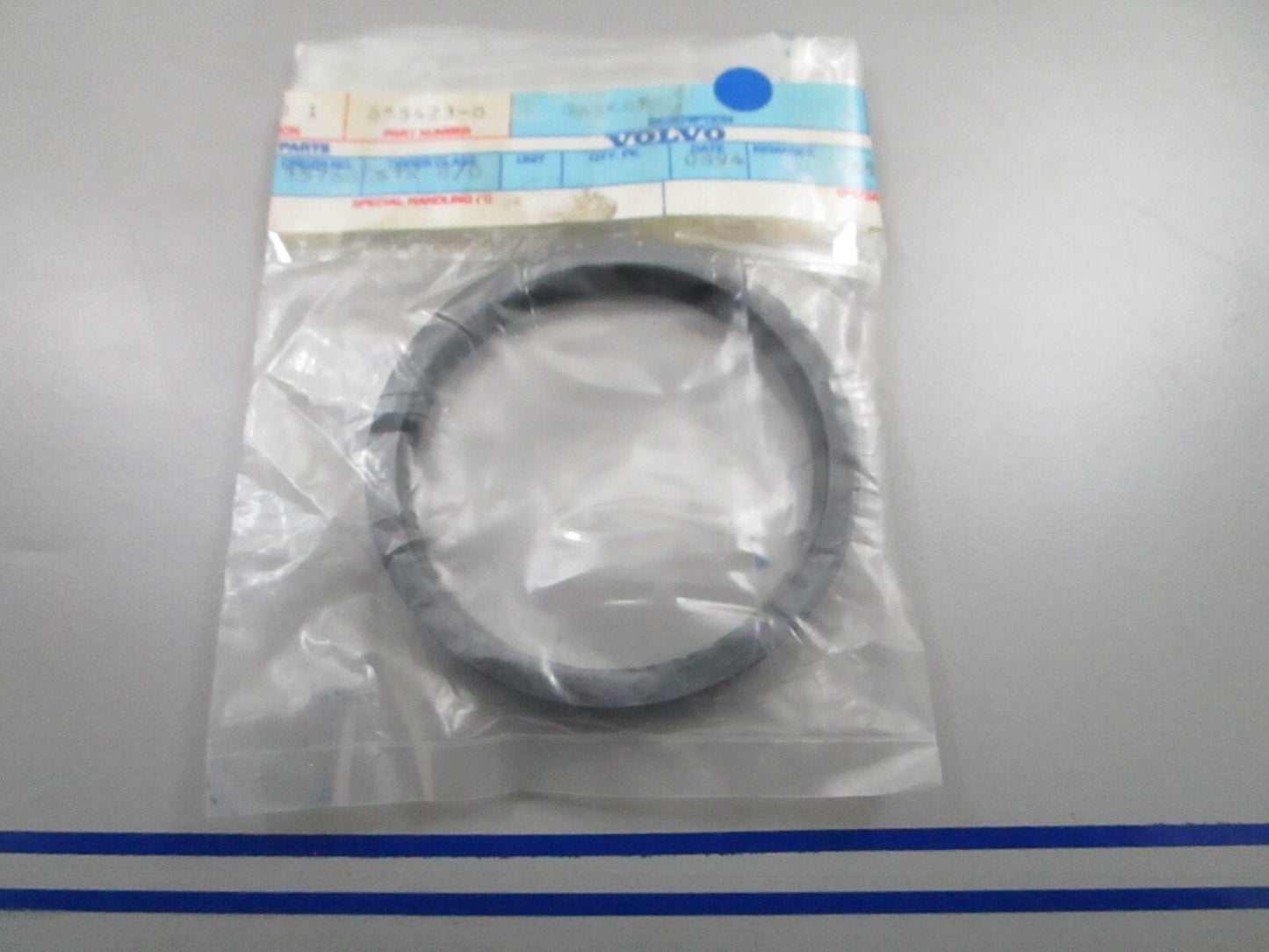 *NEW OEM* 0810 Volvo Penta Gasket 855423 855423-0