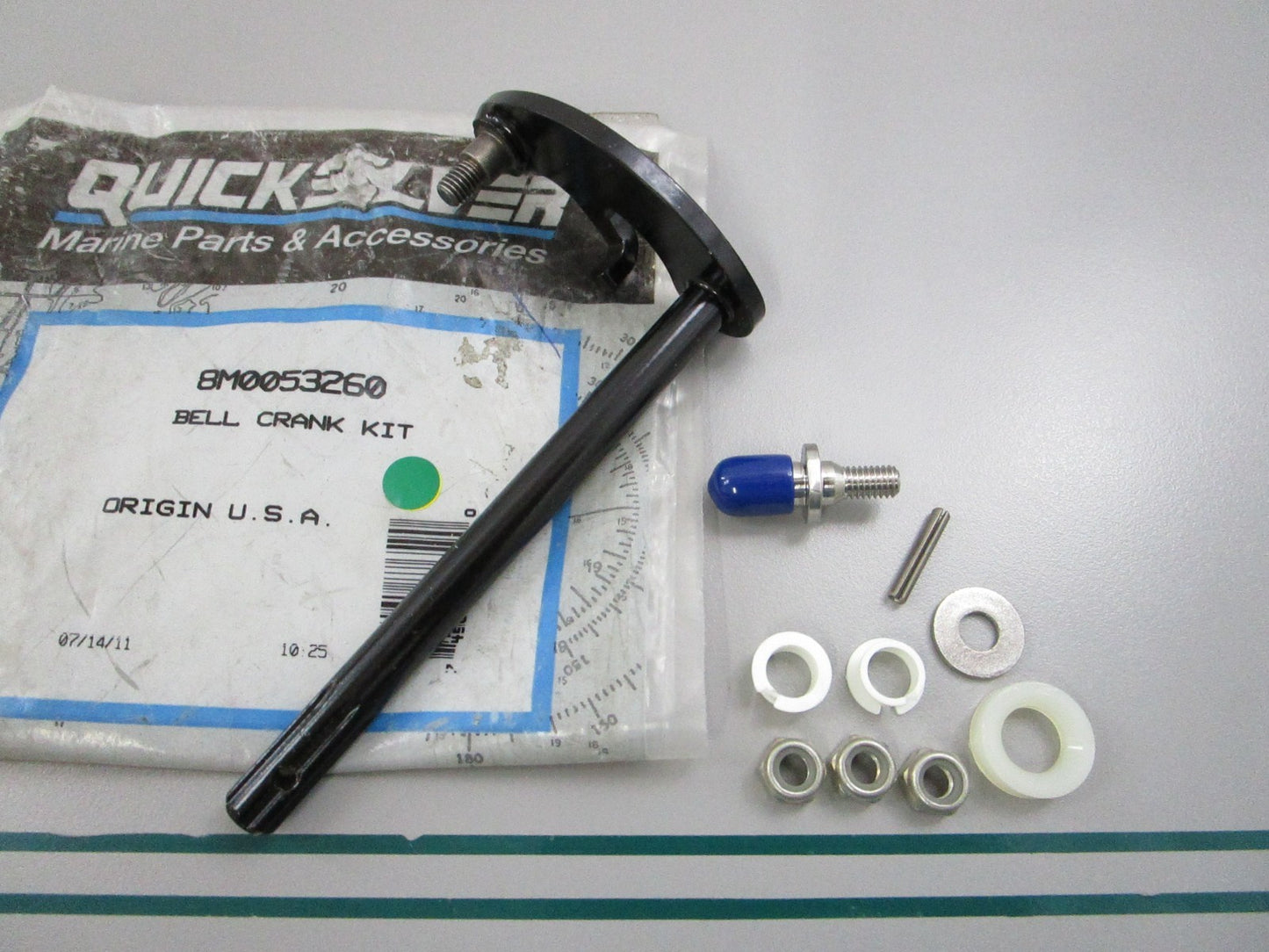 NEW OEM 8M0053260 Mercury Quicksilver Bell Crank Kit 0810