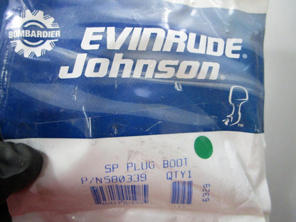 NEW OEM 580339 0580339 OMC Johnson Evinrude Plug Boot 0810