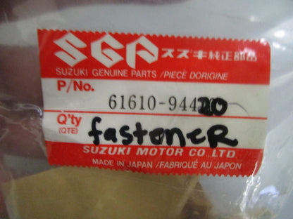 *NEW OEM* 0810 Suzuki Fastener 61610-94420