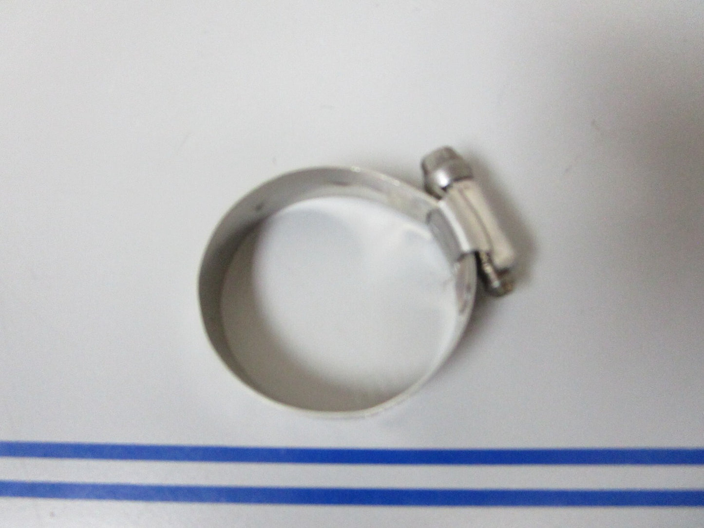 *NEW OEM* 0810 Volvo Penta Clamp 3812302