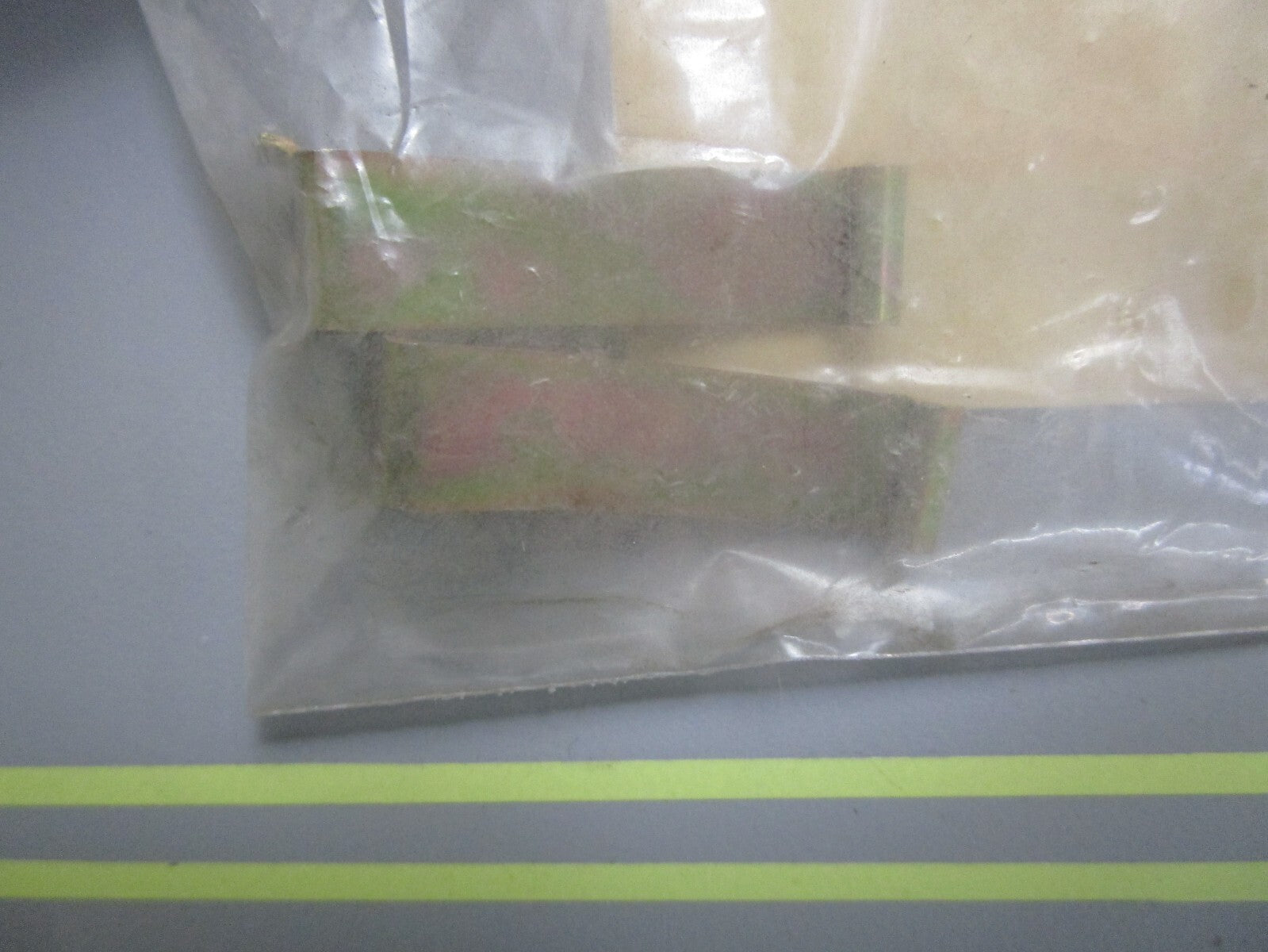 *NEW OEM* 0810 Volvo Penta Spring Kit 835707-1