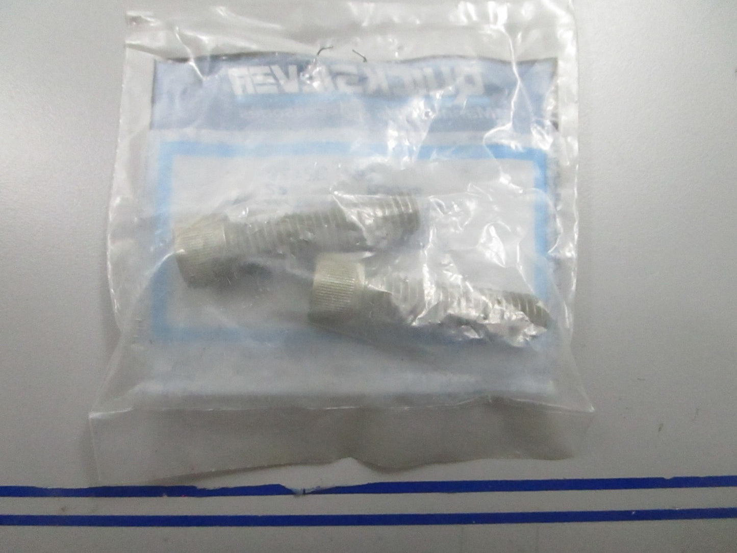 *NEW OEM* (LOT OF 2) 0810 Mercury Quicksilver Screw 10-32470