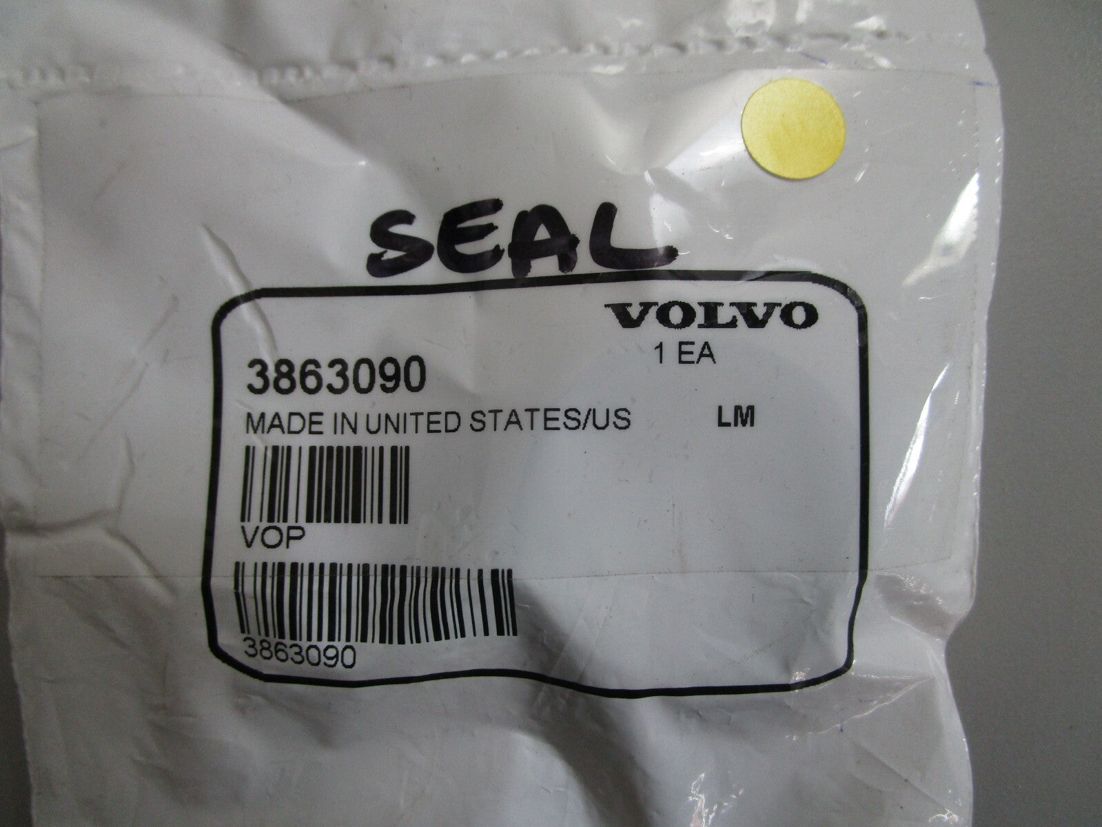 *NEW OEM* 0820 Volvo Penta Seal 3863090