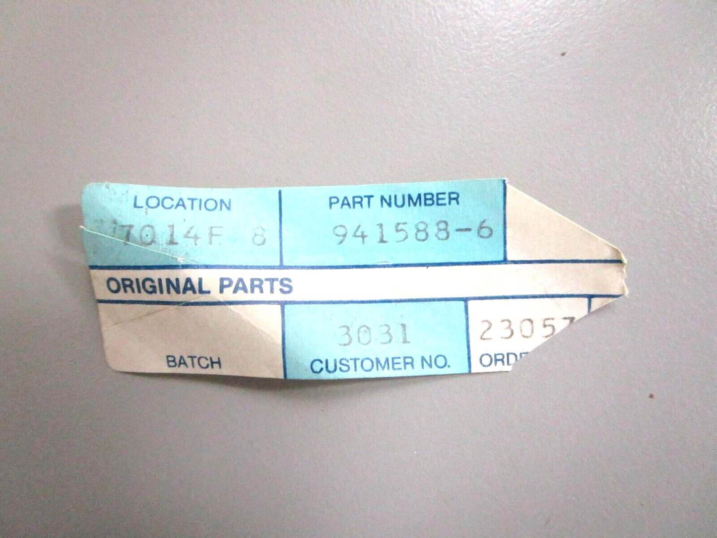 *NEW OEM* 0750 Volvo Penta STUD 941588