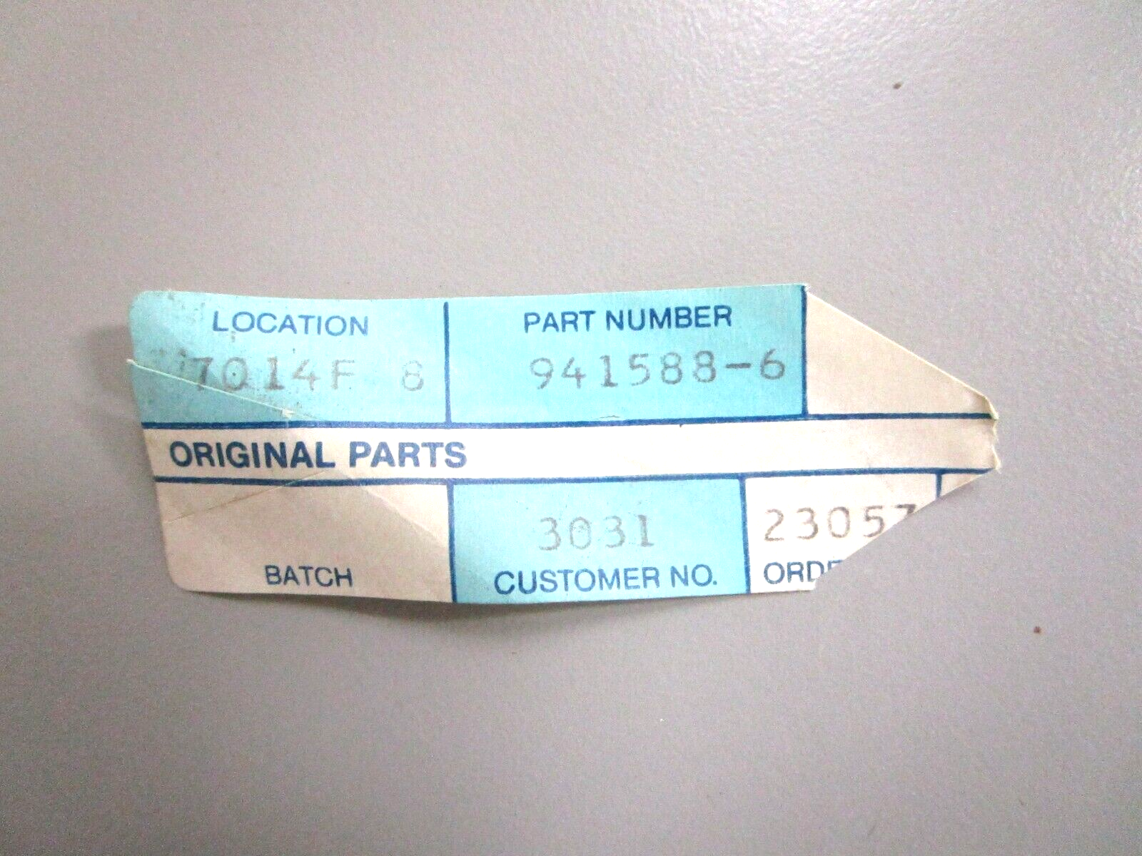 *NEW OEM* 0750 Volvo Penta STUD 941588