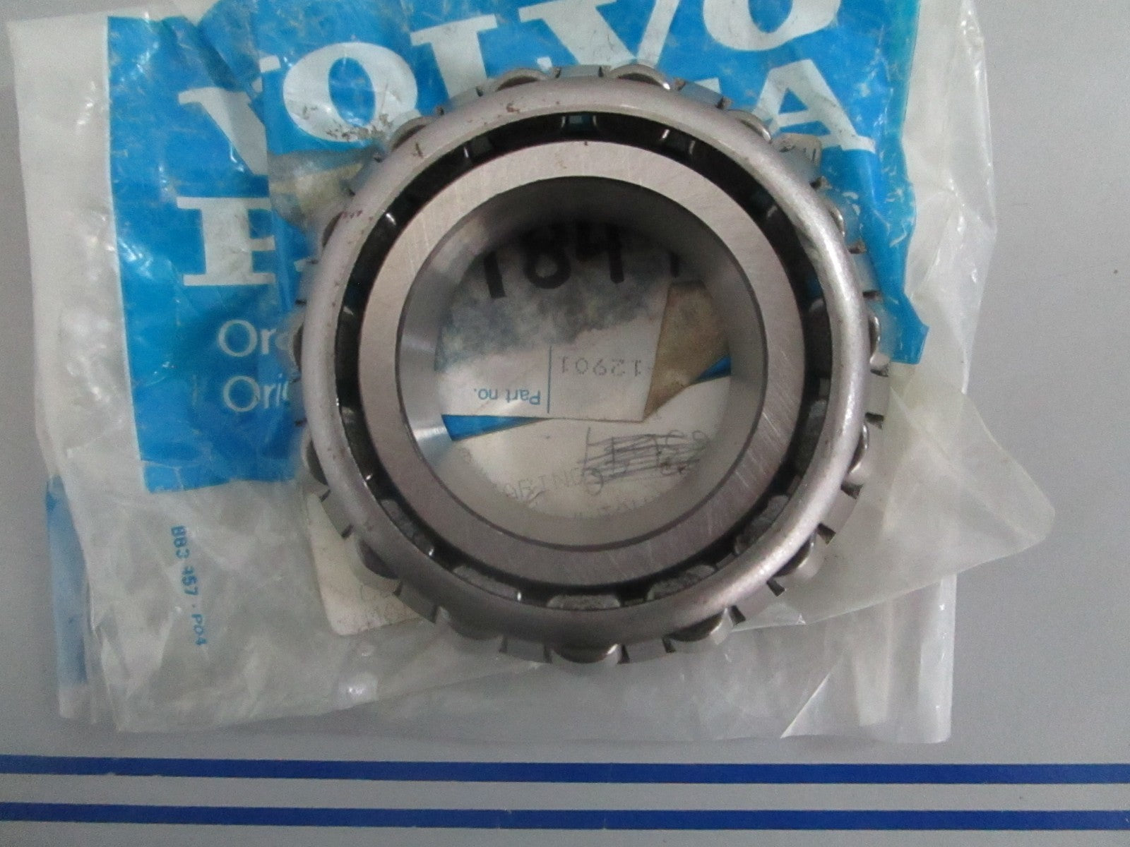 *NEW OEM* 0820 Volvo Penta Roller Bearing 184797 0184797