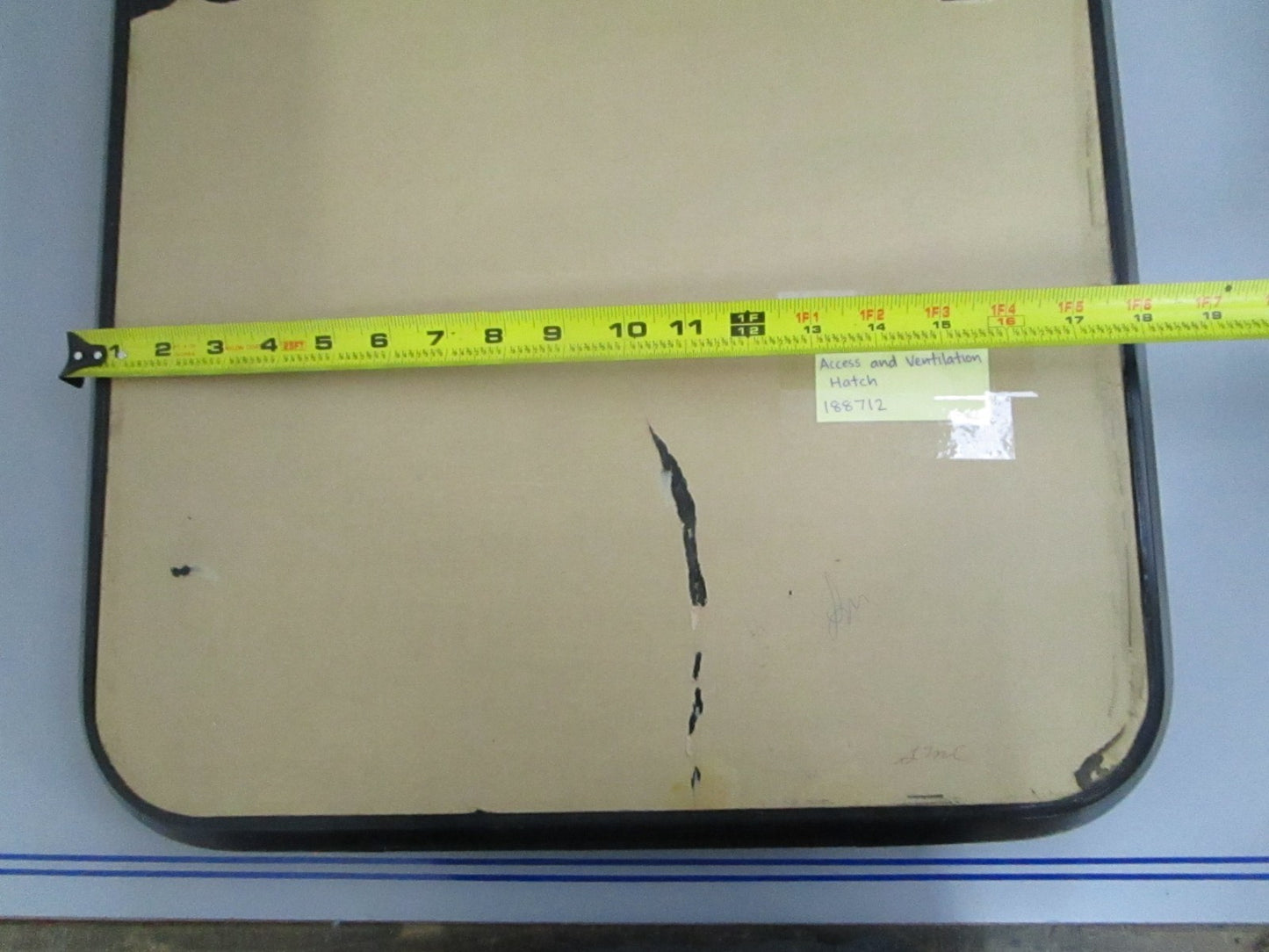 *NEW OEM* 0820 Taylor Made 19.25×19.25 Access and Ventilation Hatch 188712