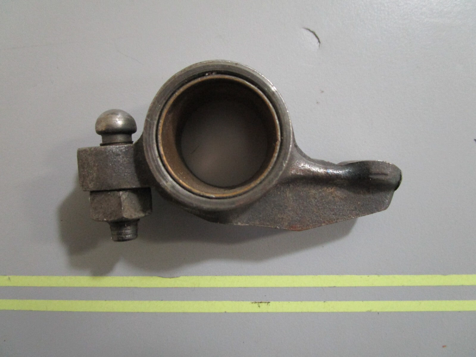 *NEW OEM* 0810 Volvo Penta Rocker Arm 3581128