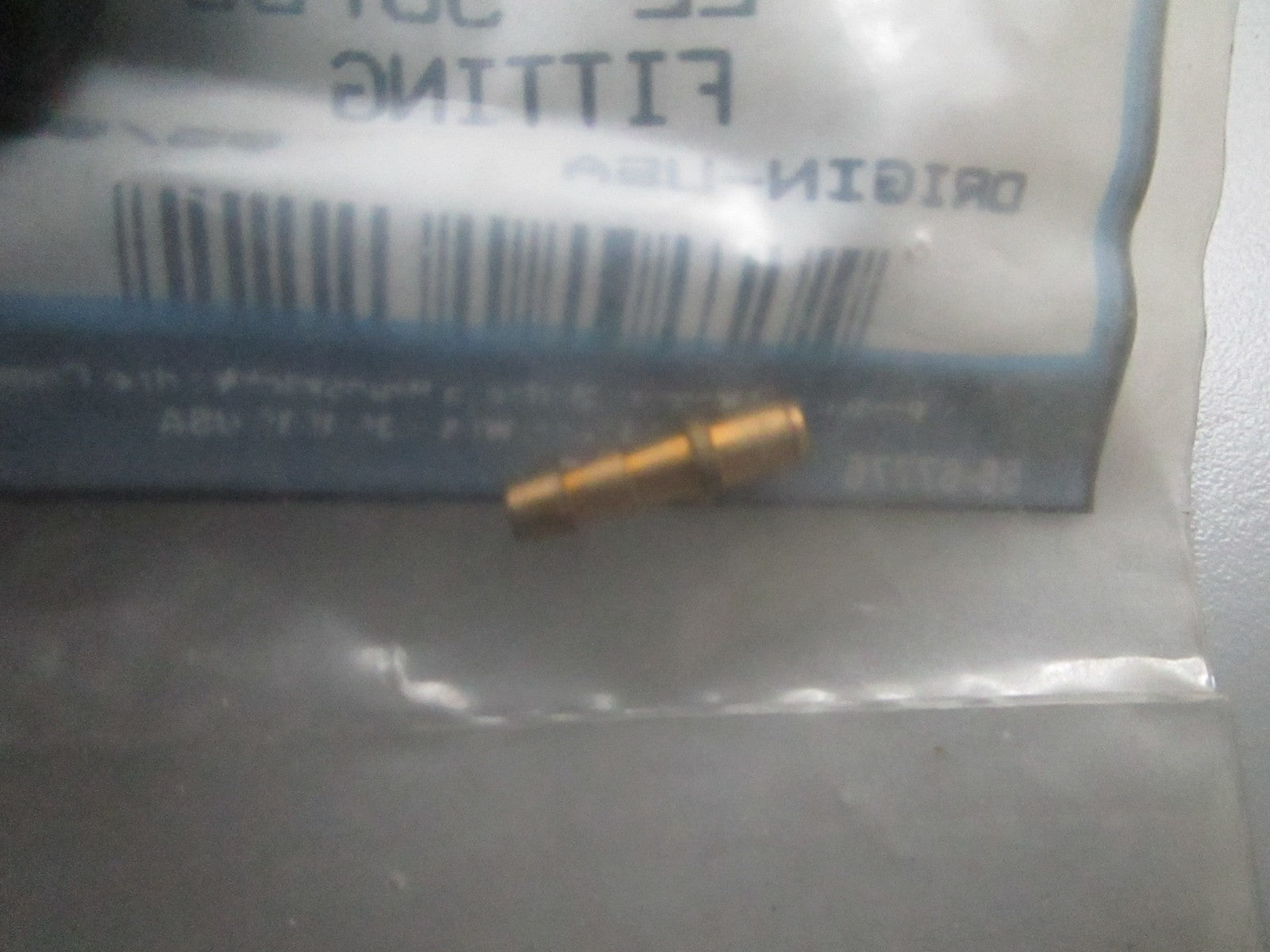 *NEW OEM* 0810 Mercury Quicksilver Fitting 22-56759