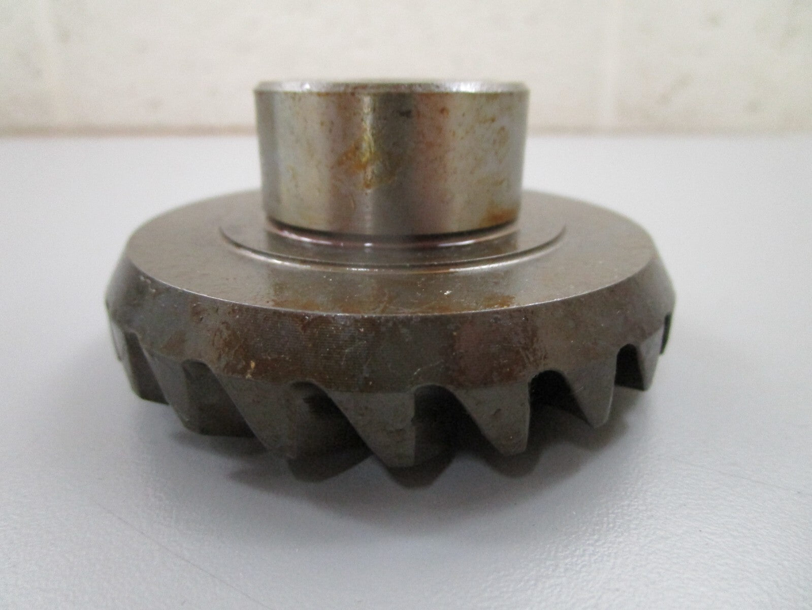 *NEW OEM* 0810 Mercury Quicksilver 22T Forward Gear 43-88018T1