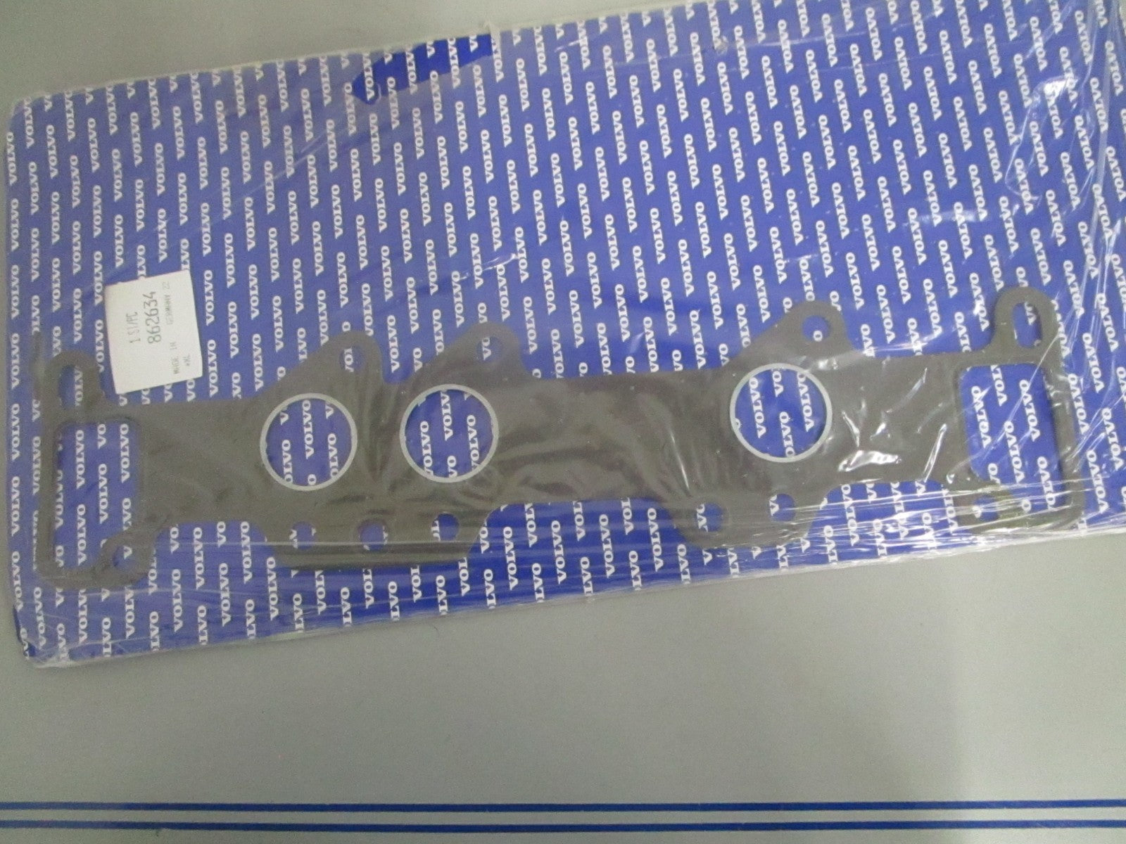 NEW OEM 862634 Volvo Penta Gasket 0820