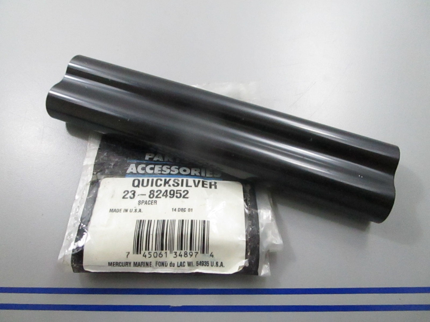 *NEW OEM* 0810 Mercury Quicksilver Spacer 23-842952