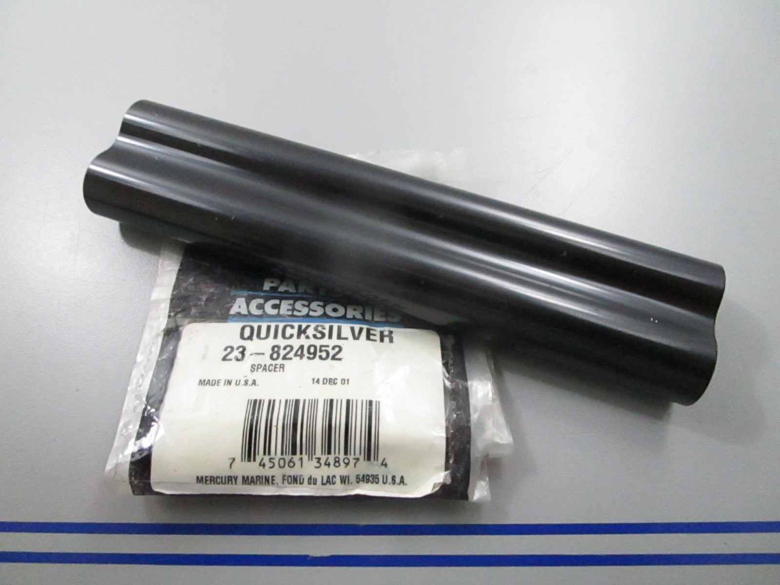 *NEW OEM* 0810 Mercury Quicksilver Spacer 23-842952