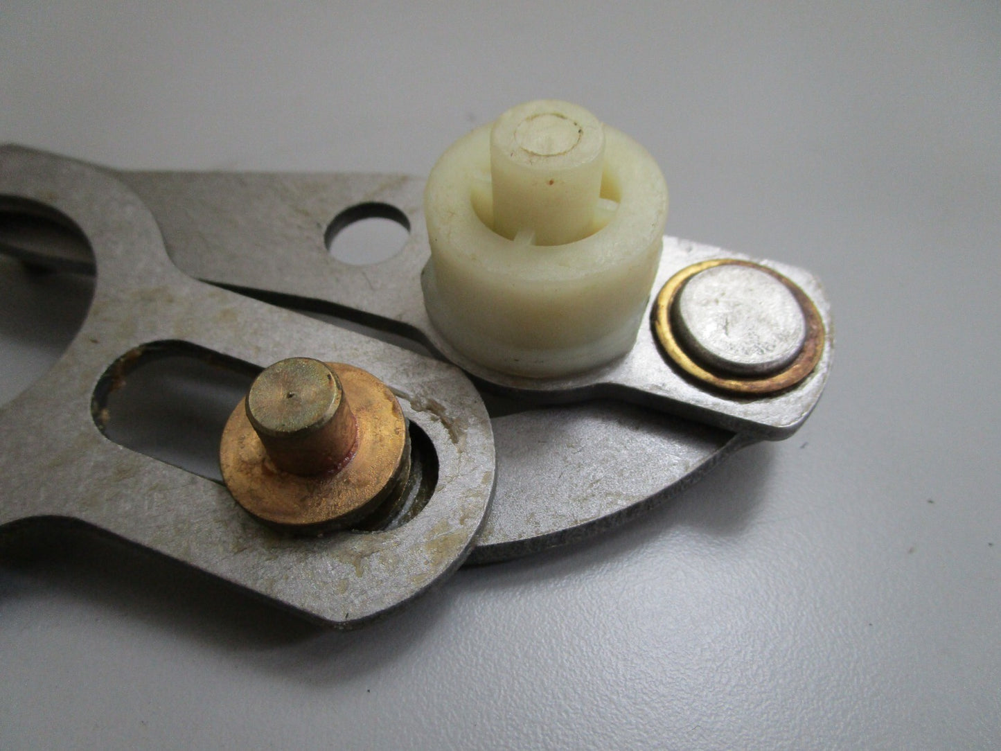 *NEW OEM* 0820 Suzuki Plate Assy 67220-95620