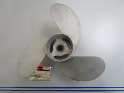 *NEW OEM* 0820 Tohatsu 7.7×8 Propeller 369645161M
