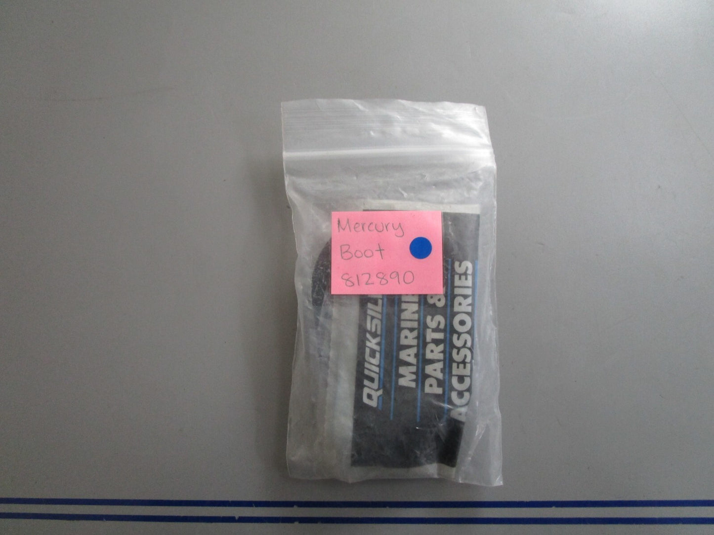 *NEW OEM* 0810 Mercury Quicksilver Boot 812890