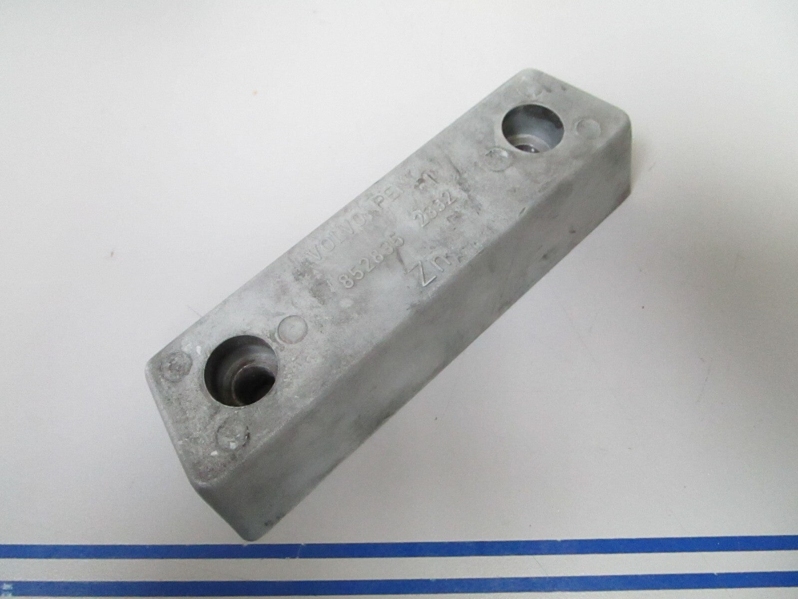 *NEW OEM* 0810 Volvo Penta Zinc Anode 852835
