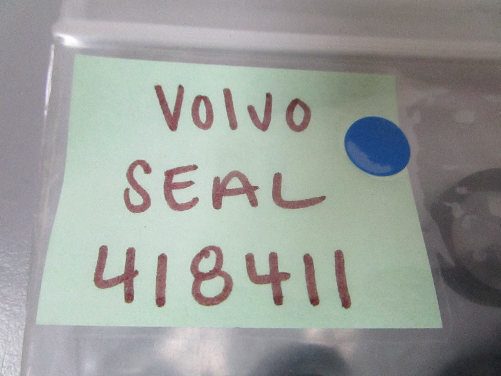 *NEW OEM* 0810 Volvo Penta Seal 418411