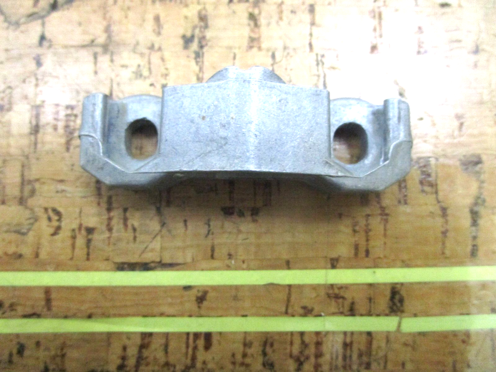 *NEW OEM* 0750 Mercury Quicksilver BRACKET 37411