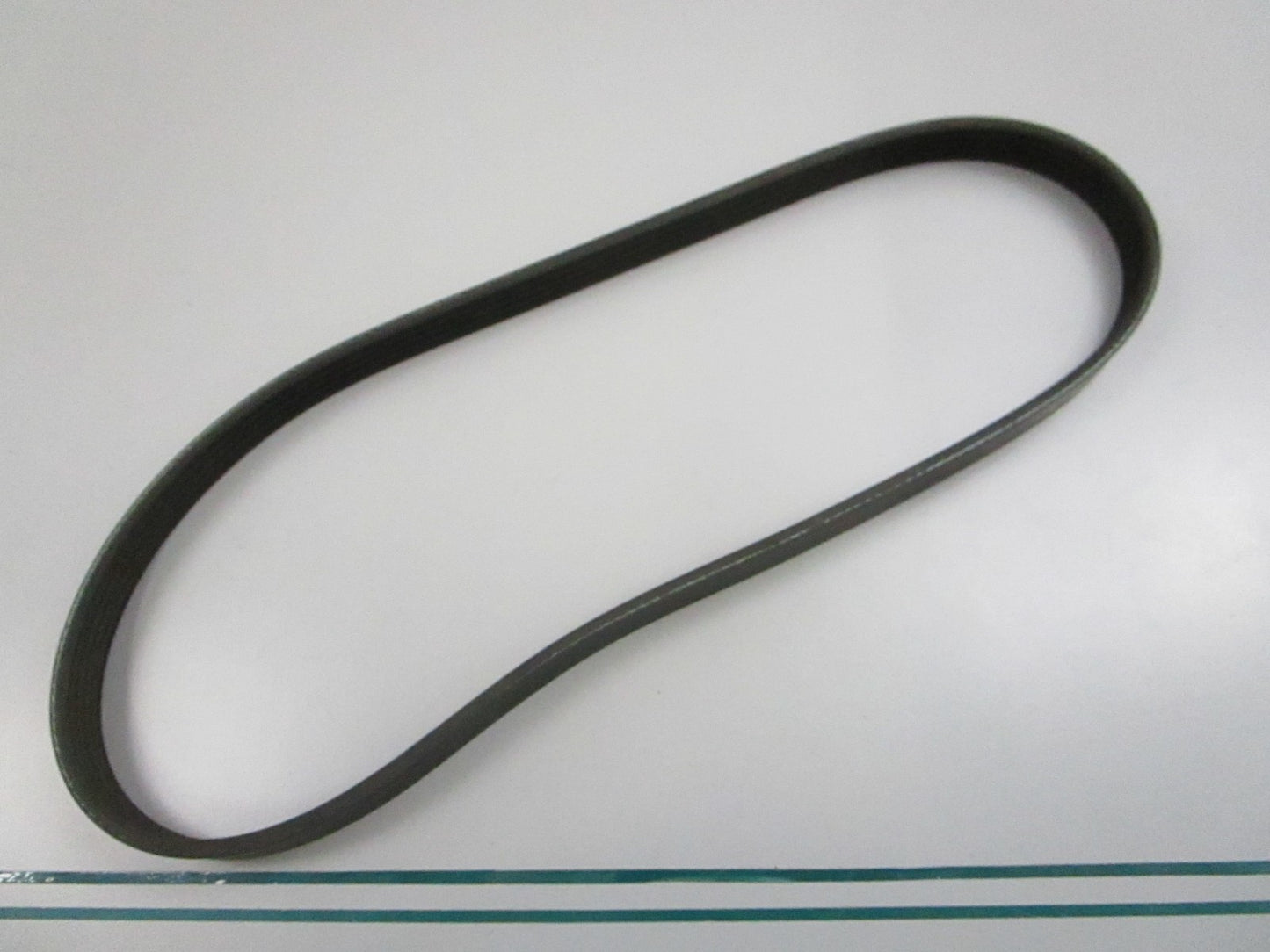 Gates NEW Micro-V Serpentine Belt K050335 5-Rib 34" Jeep Cherokee NOS 0810
