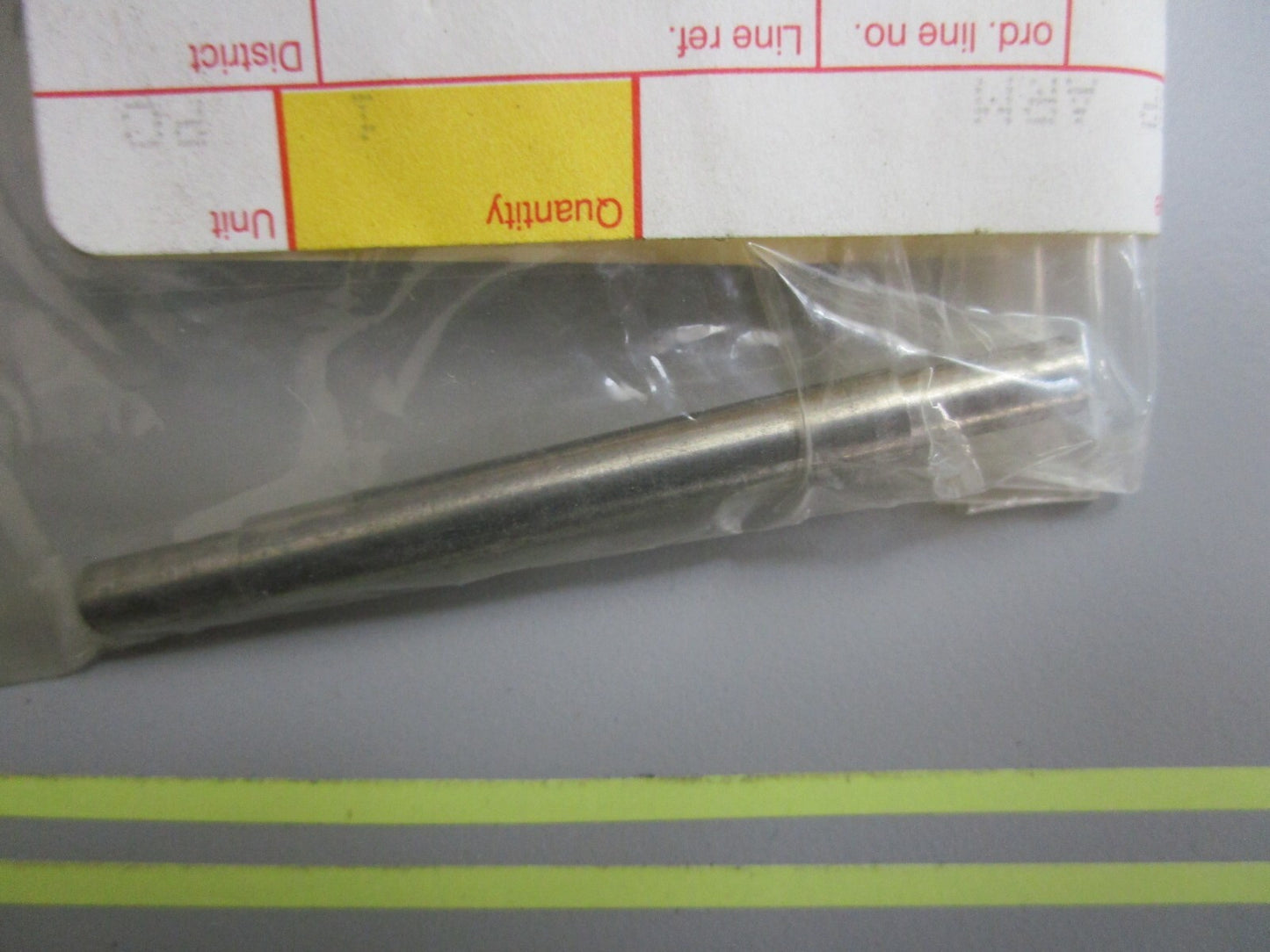 *NEW OEM* 0810 Volvo Penta Stop Arm 851424