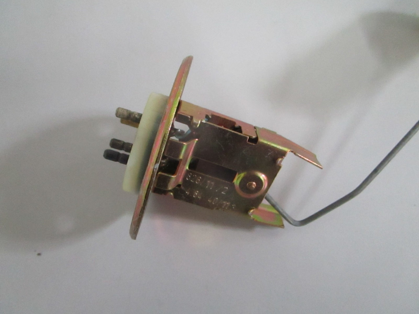 NEW OEM 1115421104 Mercedes-Benz Fuel Gauge Sending Unit 0820