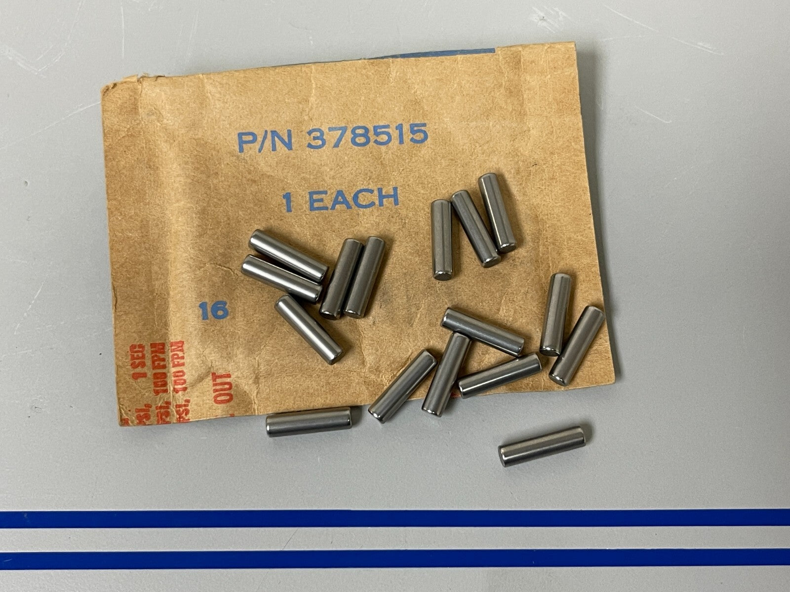 *NEW OEM* 0810 OMC Johnson Evinrude 16 Needle Set 378515 0378515