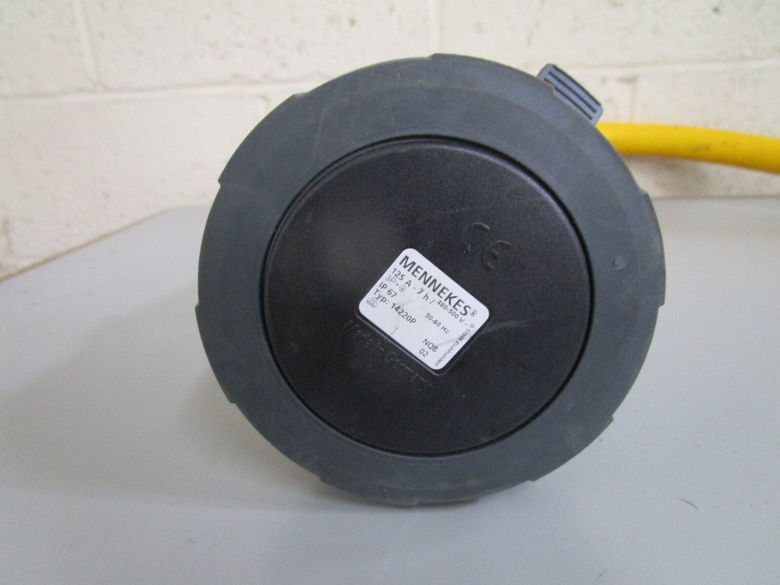 *NEW* 0820 Mennekes Power Top Xtra 14220P