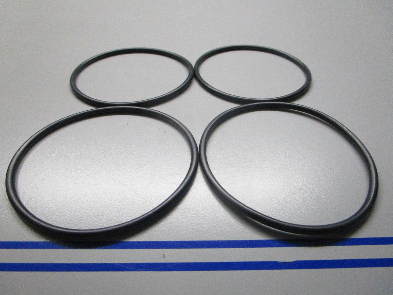 *NEW* (LOT OF 4) 0810 Buna-N Nitrile O-Ring -234