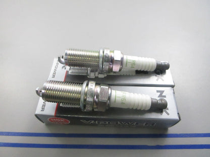 NEW (LOT OF 2) LFR5A-11 NGK V-Power Spark Plug 0810