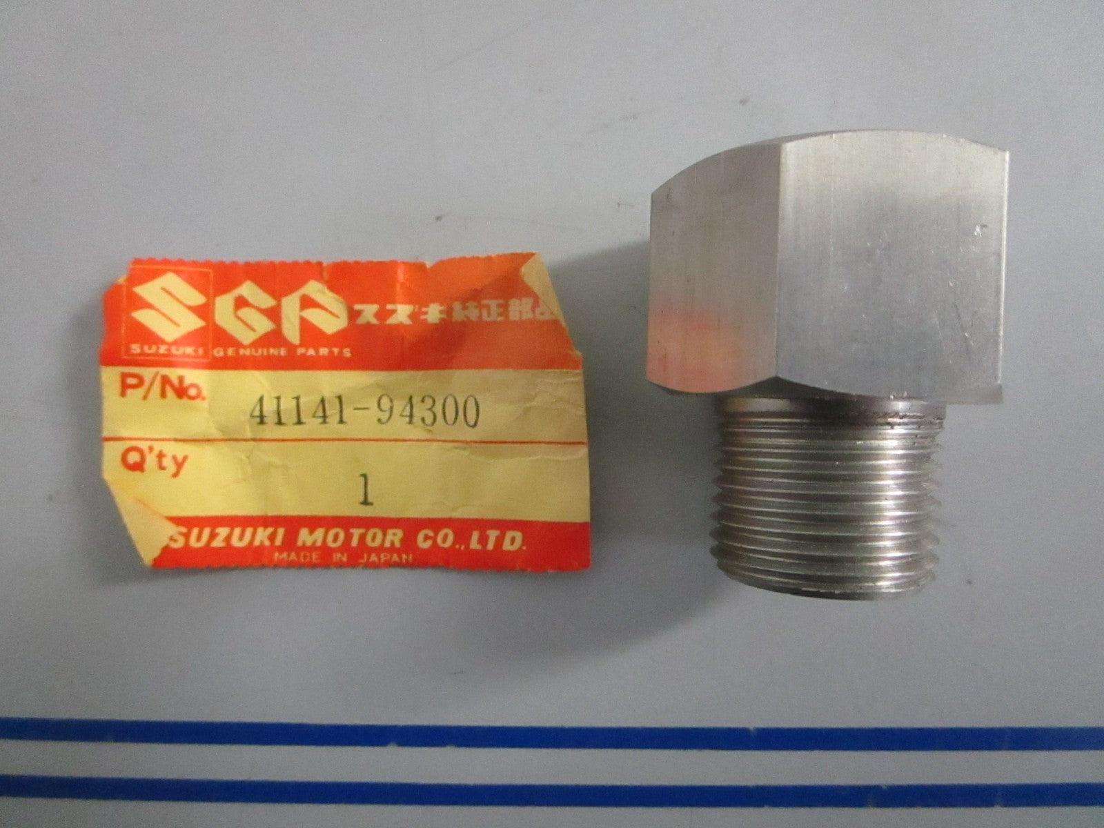 NEW OEM 41141-94300 Suzuki Attachment 0820
