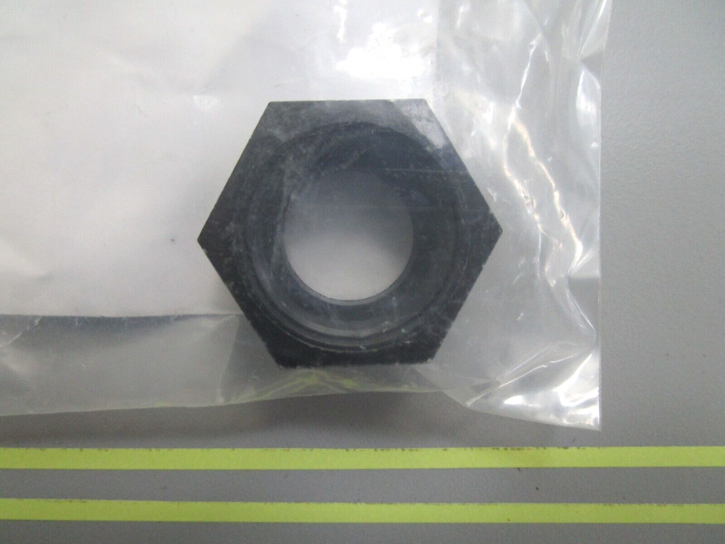 *NEW OEM* 0810 OMC Johnson Evinrude Black Cable Nut 336600 0336600