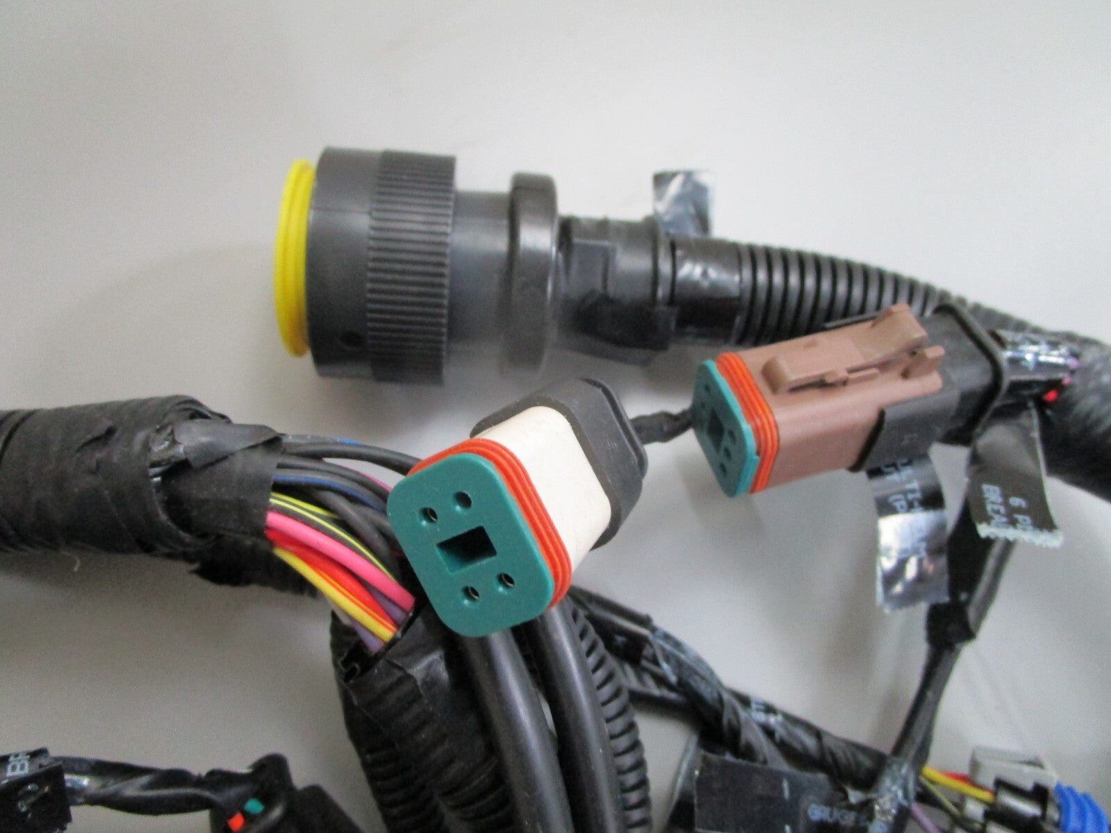 *NEW OEM* 0820 Mercury Quicksilver Lower Helm Engine Harness 8M0132585