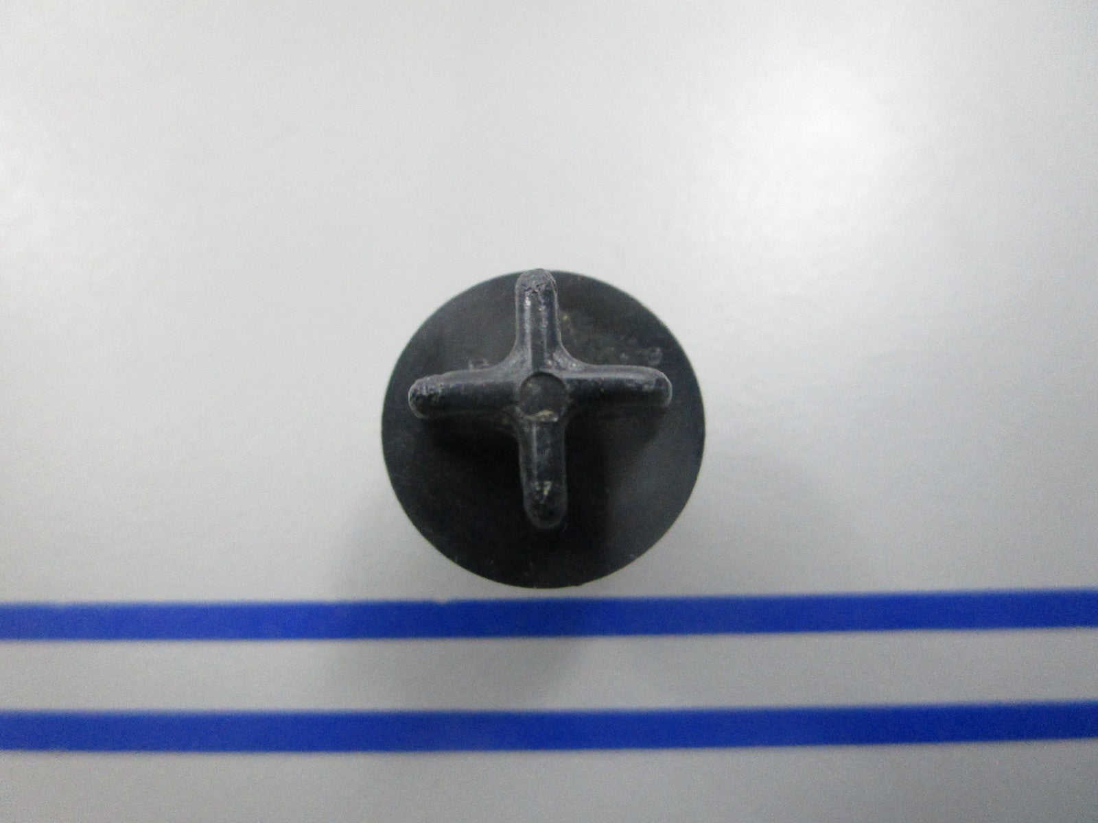 NEW OEM 315625 0315625 OMC Johnson Evinrude Pressure Relief Valve 0810