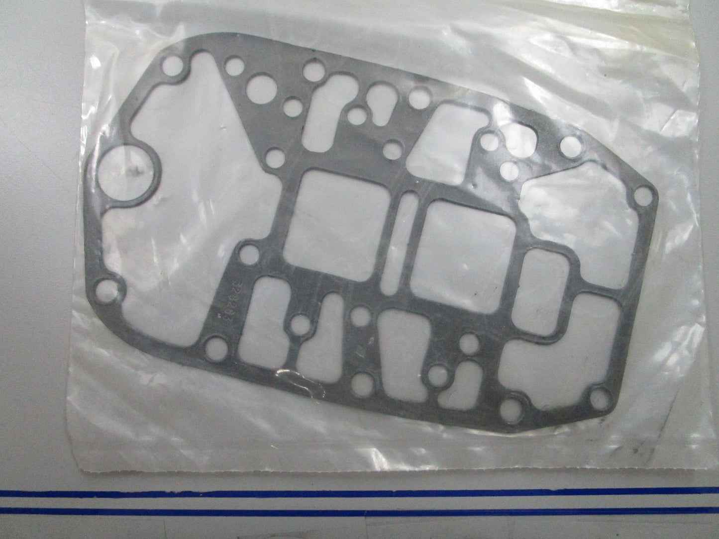 *NEW OEM* 0810 OMC Johnson Evinrude Gasket 328283 0328283