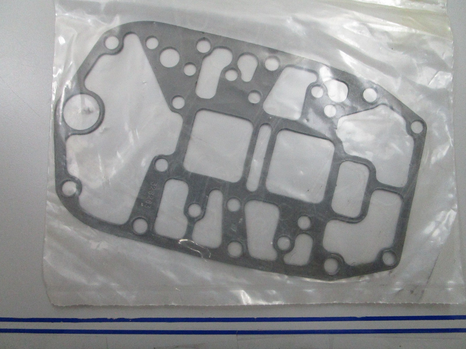 *NEW OEM* 0810 OMC Johnson Evinrude Gasket 328283 0328283