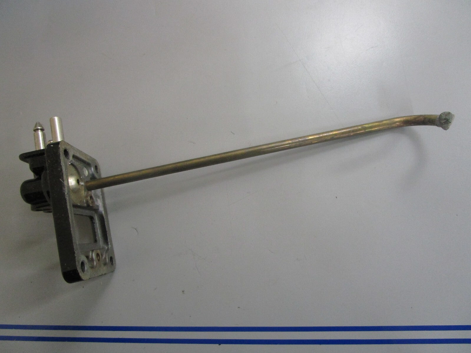 *NEW OEM* 0820 OMC Johnson Evinrude Fuel Housing & Pickup 398409 0398409