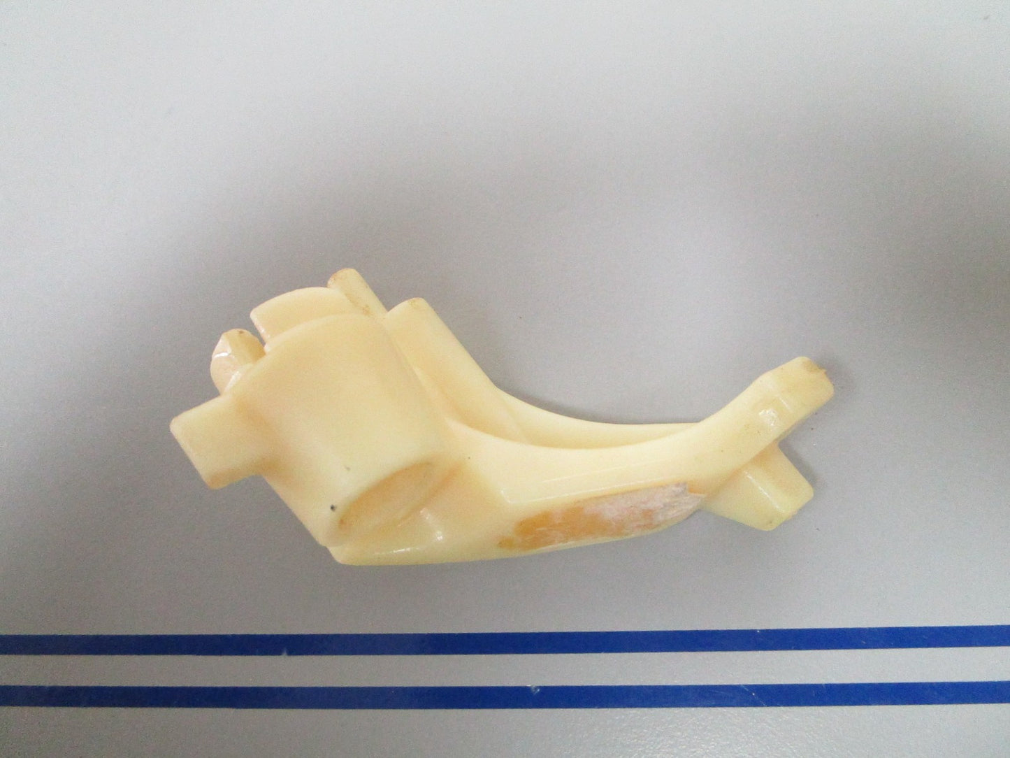 NEW OEM 317657 0317657 OMC Johnson Evinrude Lever 0720