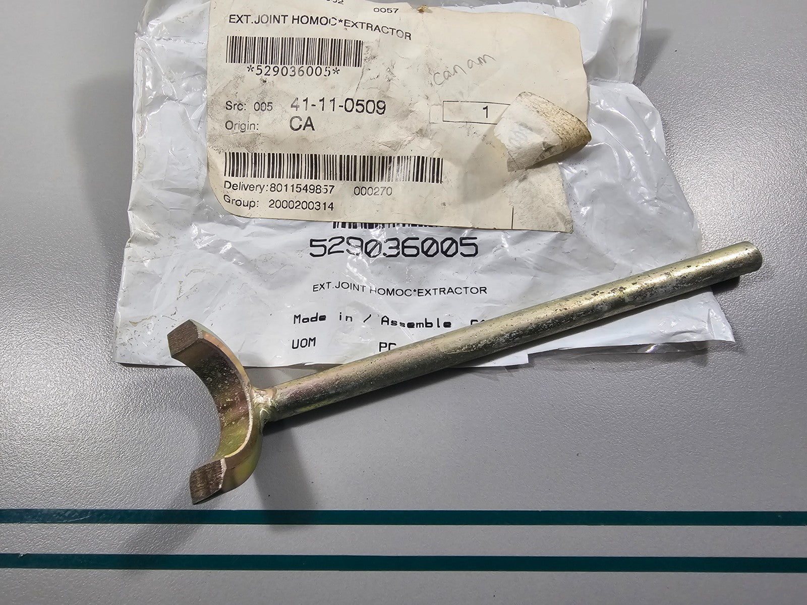 NEW OEM 529036005 Can-Am Extractor 0810