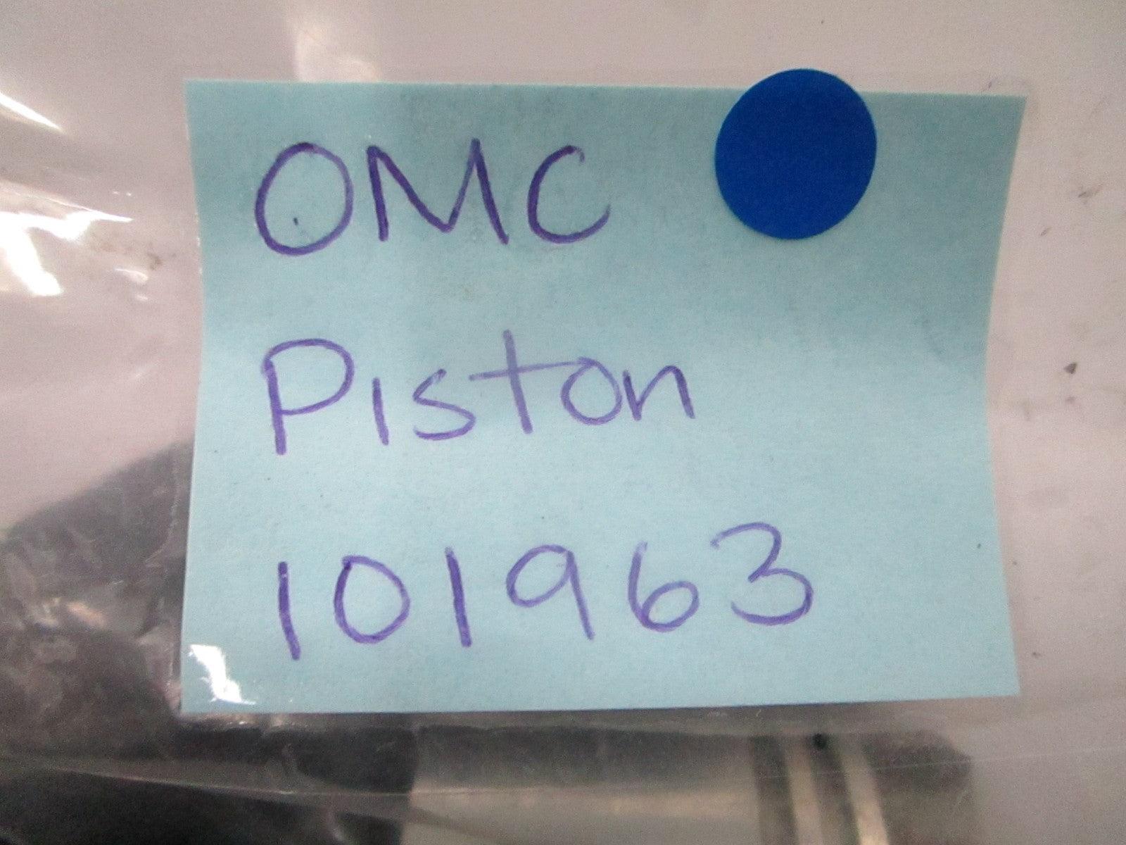 *NEW OEM* 0810 OMC Johnson Evinrude Piston 101963 0101963